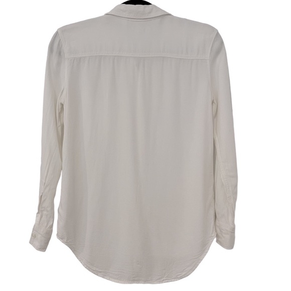 Aritza Sunday best button down blouse. - Picture 4 of 4